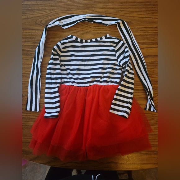 Girls 100(about a 3T) dress - Picture 2 of 2